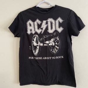 Small AC DC t-shirt